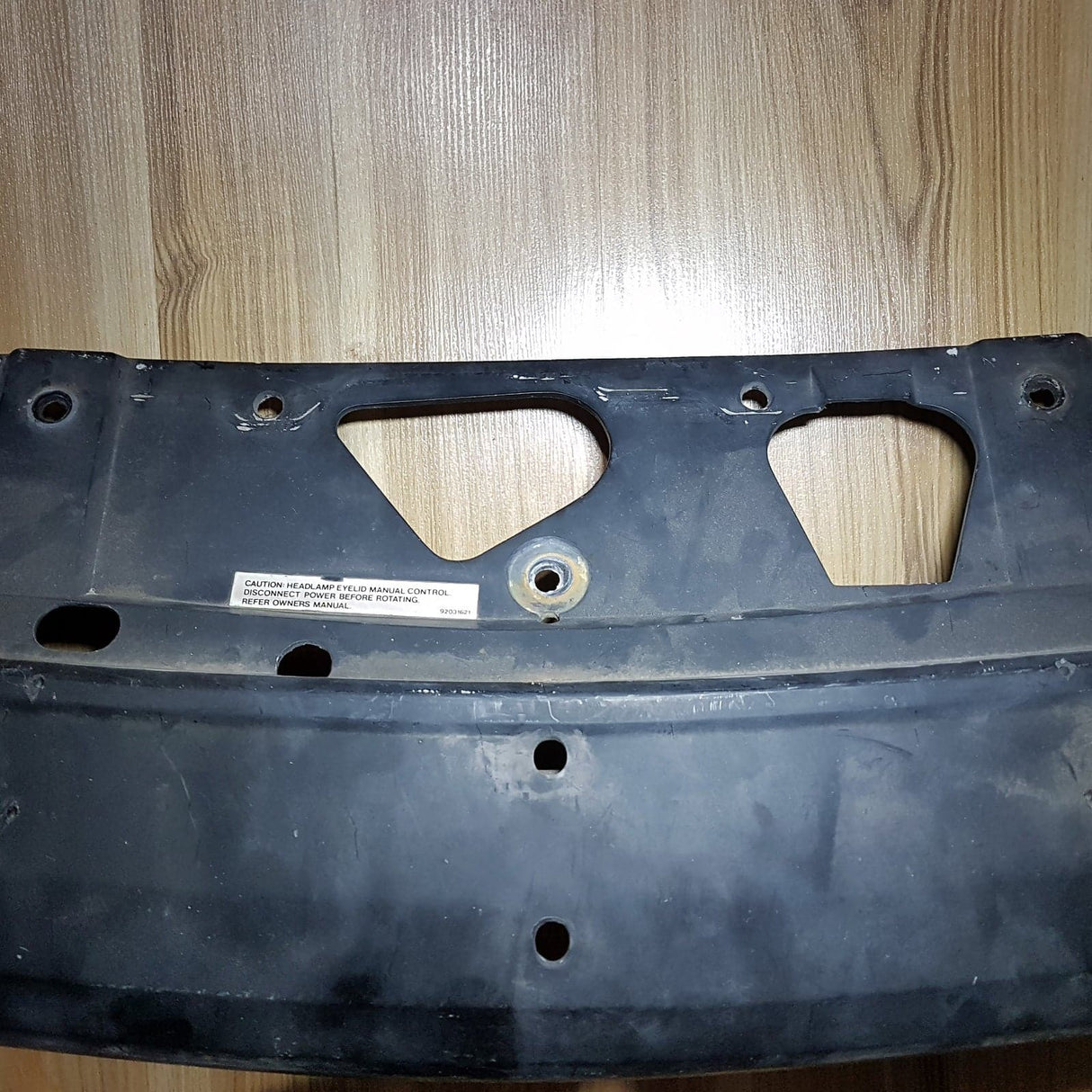 POPUP LIGHT DECAL for VL CALAIS - HOLDCOM AUTO PARTS