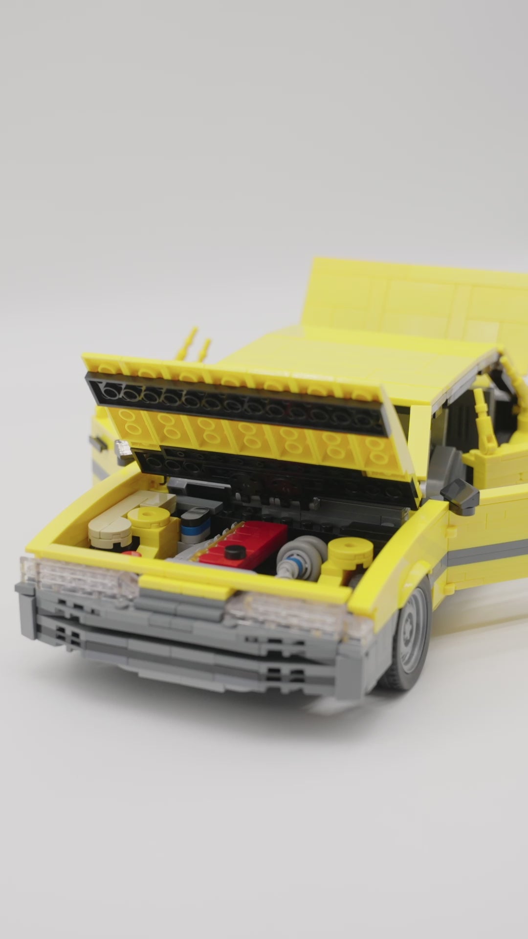 "Ex Pursuit 2.0" 1980s Aussie Police Car Brick Model Kit