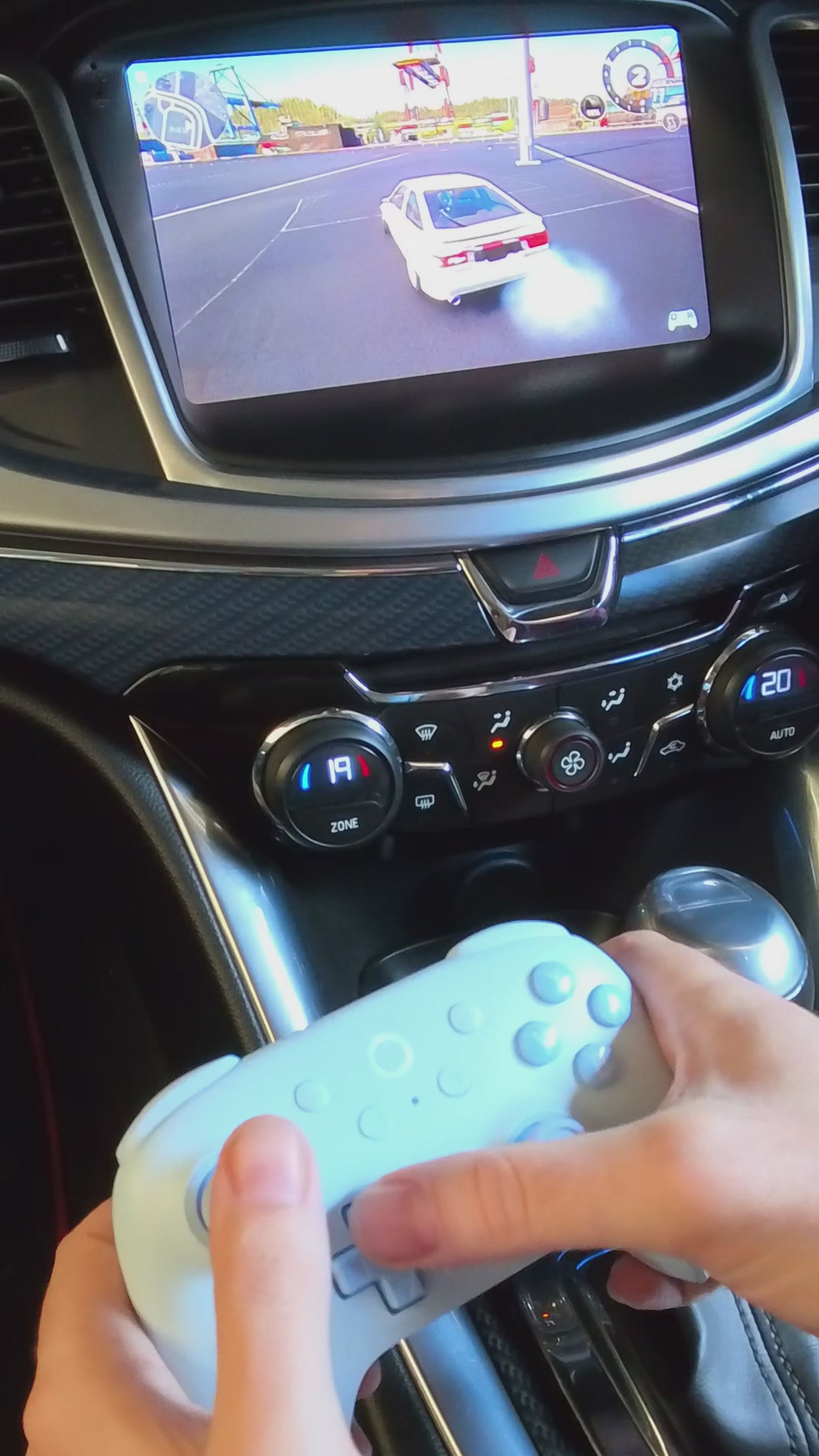 9" TOUCH SCREEN RADIO for VF and CHEVROLET SS